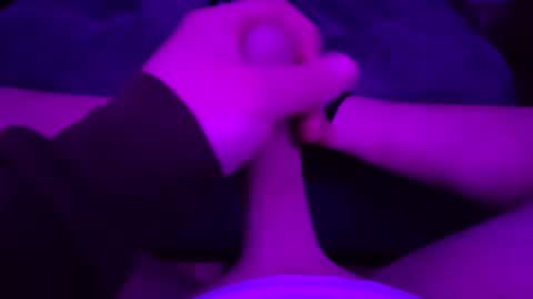 jesseboyy online show from February 11, 4:11 am