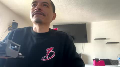 Snapshot of jesselopezcali chatting on January 31, 5:10 pm Hungjessy online show from January 31, 5:10 pm