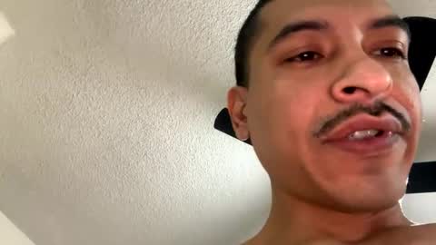 Snapshot of jesselopezcali chatting on January 21, 6:00 pm Hungjessy online show from January 21, 6:00 pm
