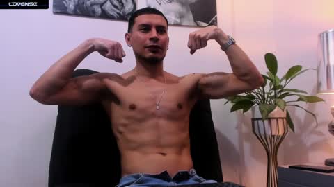 Snapshot of jessid_cutson chatting on January 23, 8:45 pm Jessid online show from January 23, 8:45 pm