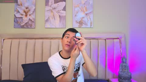 Snapshot of jessy_mateus chatting on October 15, 5:04 am Jessy Mateus online show from October 15, 5:04 am
