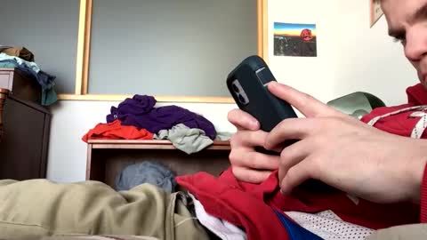 Snapshot of jettdrummer12 chatting on February 10, 7:17 pm Jettdrummer12 online show from February 10, 7:17 pm