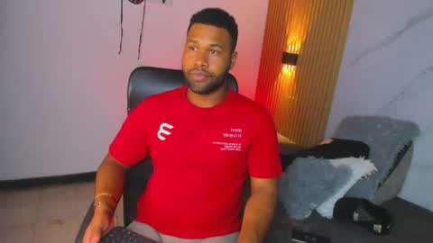 jeus_stanley online show from May 7, 4:01 am
