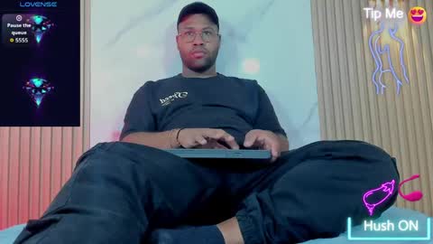 jeus_stanley online show from April 30, 4:52 am