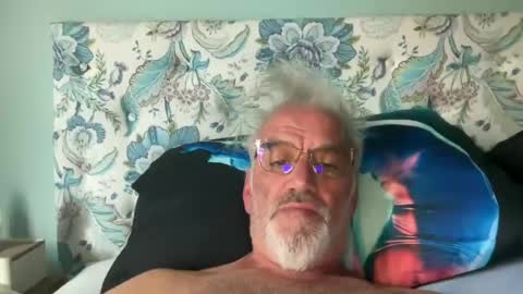 jewlronny online show from June 12, 6:44 am