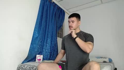 Snapshot of jeycob_happy97 chatting on October 14, 10:44 am Juan David online show from October 14, 10:44 am
