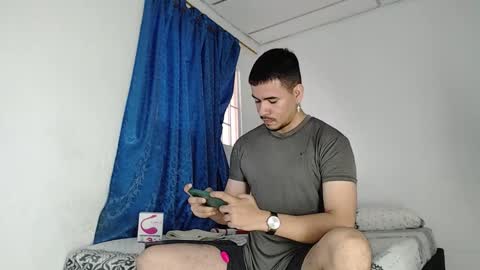 Snapshot of jeycob_happy97 chatting on September 23, 12:26 pm Juan David online show from September 23, 12:26 pm