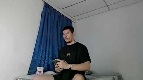 Snapshot of jeycob_happy97 chatting on February 27, 11:20 am Juan David online show from February 27, 11:20 am