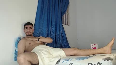 Snapshot of jeycob_happy97 chatting on October 9, 11:37 am Juan David online show from October 9, 11:37 am