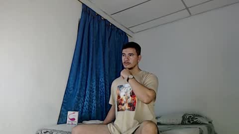 Snapshot of jeycob_happy97 chatting on February 26, 11:09 am Juan David online show from February 26, 11:09 am