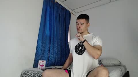 Snapshot of jeycob_happy97 chatting on September 16, 11:33 am Juan David online show from September 16, 11:33 am