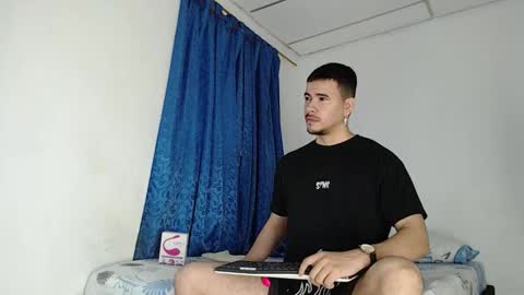 Snapshot of jeycob_happy97 chatting on September 12, 11:10 am Juan David online show from September 12, 11:10 am