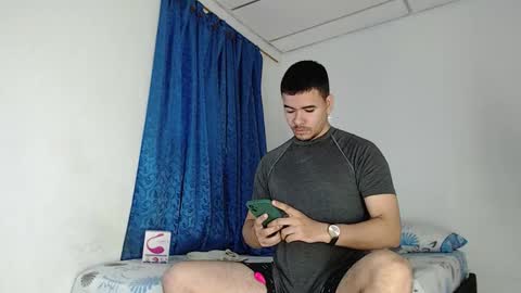 Snapshot of jeycob_happy97 chatting on September 11, 11:09 am Juan David online show from September 11, 11:09 am