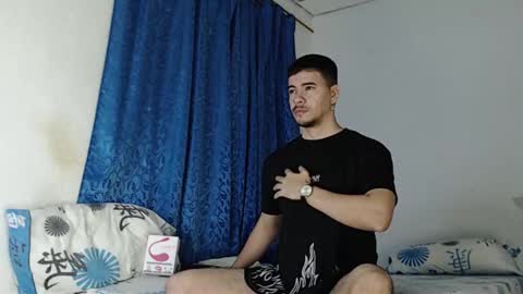 Snapshot of jeycob_happy97 chatting on January 31, 11:03 am Juan David online show from January 31, 11:03 am