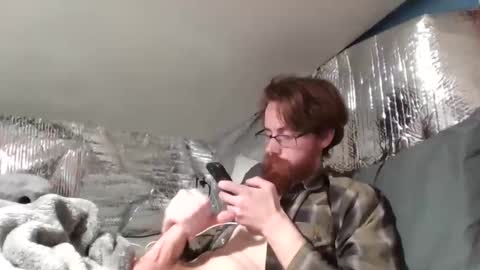 Snapshot of jfowler275 chatting on December 7, 5:04 am L online show from December 7, 5:04 am