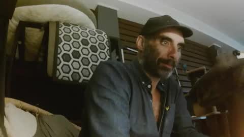 jglarsbel online show from March 20, 11:36 am