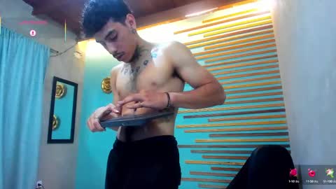 Snapshot of jharol_cardona chatting on September 18, 1:40 am Jharol online show from September 18, 1:40 am