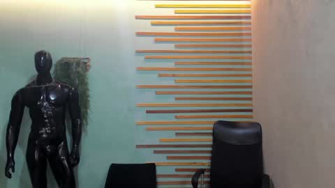 Snapshot of jharol_cardona chatting on December 16, 2:36 am Jharol online show from December 16, 2:36 am
