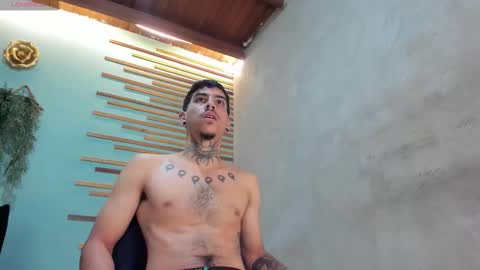 Snapshot of jharol_cardona chatting on September 20, 2:00 am Jharol online show from September 20, 2:00 am