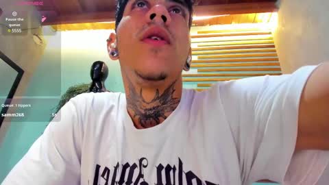Snapshot of jharol_cardona chatting on February 28, 1:26 am Jharol online show from February 28, 1:26 am