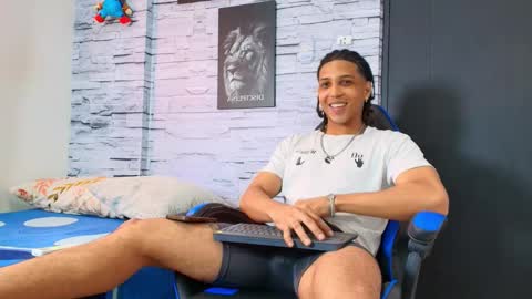Snapshot of jhay_wheeler777 chatting on September 20, 4:51 pm jhay_wheeler777 online show from September 20, 4:51 pm