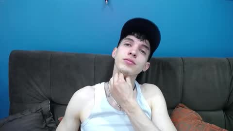 Jheampiero online show from November 17, 2:53 pm