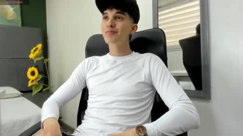 Jheampiero online show from April 13, 9:26 pm