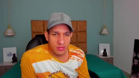 Jheider R. online show from September 15, 12:39 pm