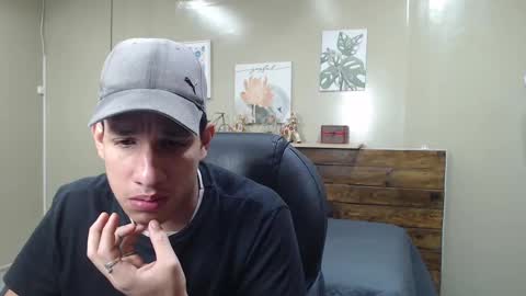 Jheider R. online show from September 13, 12:28 pm