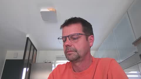 jhmec44000 online show from April 28, 12:10 pm