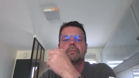 jhmec44000 online show from April 25, 4:15 pm