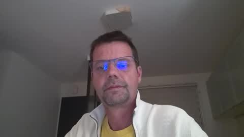 jhmec44000 online show from April 26, 9:11 pm