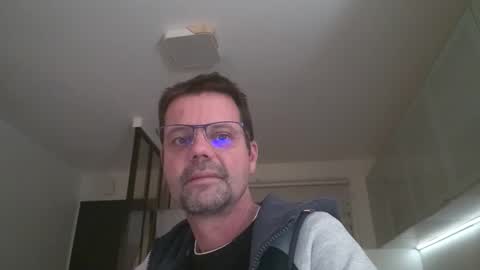 jhmec44000 online show from April 3, 10:50 pm