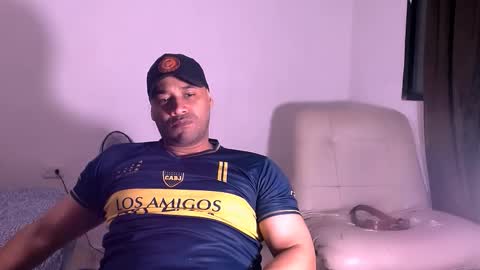 En moreno online show from December 3, 12:05 am