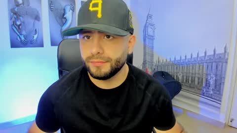 Snapshot of jhon_bear02 chatting on December 3, 11:21 am John Bear.... online show from December 3, 11:21 am