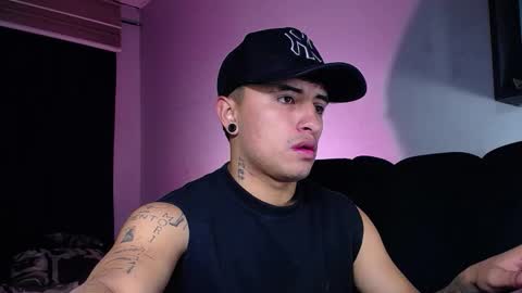 Snapshot of jhon_mendoza_ chatting on October 8, 4:17 am jhon_mendoza_ online show from October 8, 4:17 am