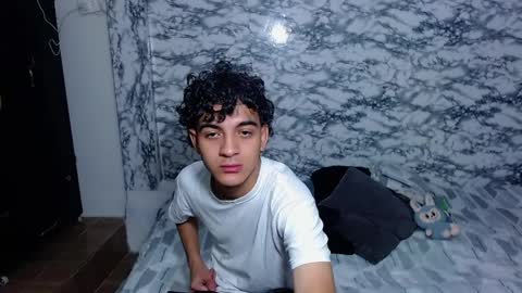 jhonay__cute online show from April 4, 6:32 am