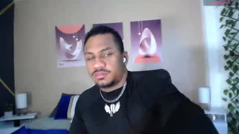 Snapshot of jhonblacke chatting on December 15, 1:22 pm jhon online show from December 15, 1:22 pm