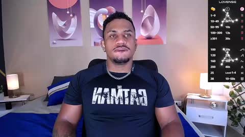 Snapshot of jhonblacke chatting on December 12, 10:20 pm jhon online show from December 12, 10:20 pm