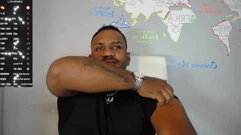 Snapshot of jhonblacke chatting on January 8, 1:09 pm jhon online show from January 8, 1:09 pm