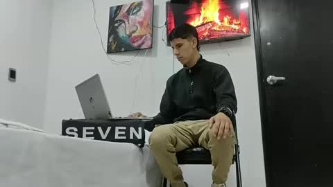 jhon online show from February 24, 12:05 pm
