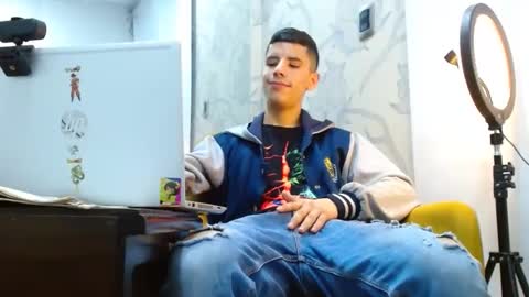 jhon online show from November 7, 7:56 am