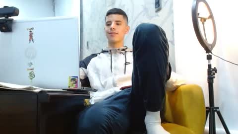 jhon online show from November 3, 5:33 am