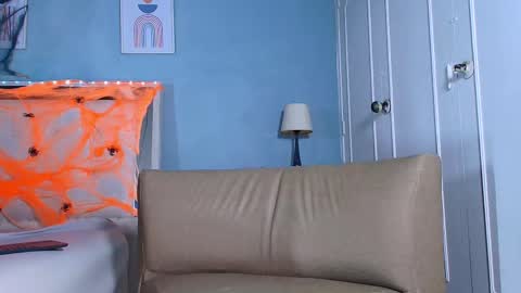 Snapshot of jhonn_rhyss chatting on October 5, 7:40 pm Jhon online show from October 5, 7:40 pm