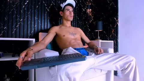 Jhon online show from March 29, 7:25 pm