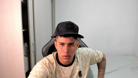 jhonny_dickm online show from October 28, 1:52 am