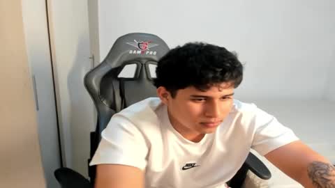 jhonny_dickm online show from September 26, 9:40 am