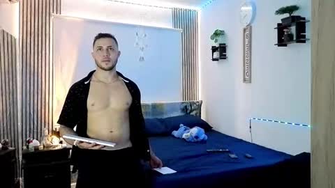 jhonny online show from March 25, 9:19 pm