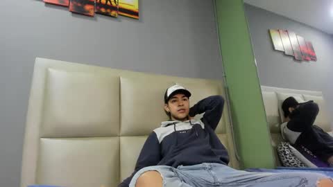 Jhonny online show from October 18, 1:38 pm