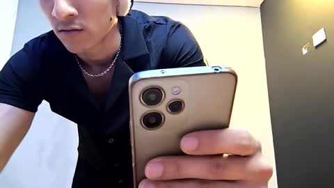 Snapshot of jhonny_thes28 chatting on September 28, 12:47 pm jhonny_thes28 online show from September 28, 12:47 pm